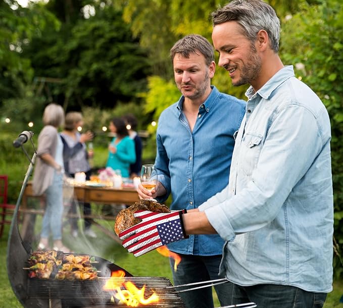 KITCHEN PERFECTION Silicone Smoker Oven Gloves -Extreme Heat Resistant BBQ Gloves -Handle Hot Food Right on Your Smoker Grill Fryer Pit|Waterproof Oven Mitts Grill Gloves |Superior Value Set+3 Bonuses