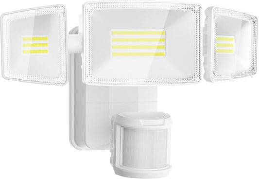 Onforu Battery Powered Motion Sensor Outdoor Lights, 2000LM 6500K Security Flood Lights, IP65 Waterproof Battery Operated Lights with Adjustable 3 Head Motion Detector LED Flood Light