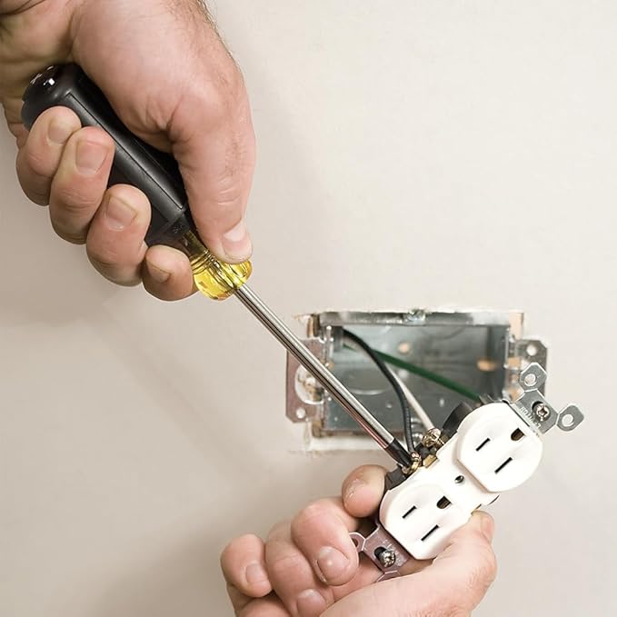 Klein Tools 85146 Screwdriver Set with Magnetizer / Demagnetizer for Magnetic Tips 3 Slotted, 3 Phillips, Home Improvement, 7-Piece