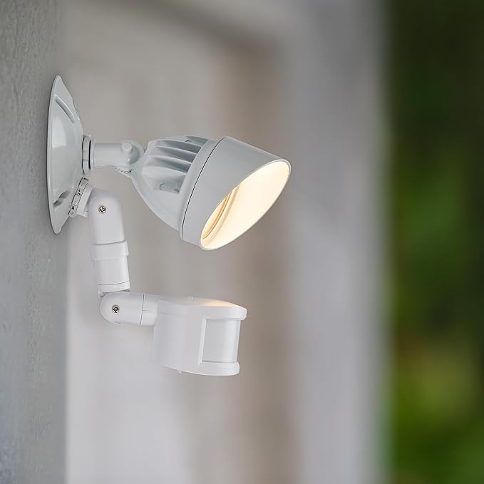 Maxxima LED Outdoor Flood Wall Light, Exterior Security Light with Adjustable Head, 950 Lumens, Featuring Motion Sensor and Dusk to Dawn Sensor, 3000K Warm White, White Fixture