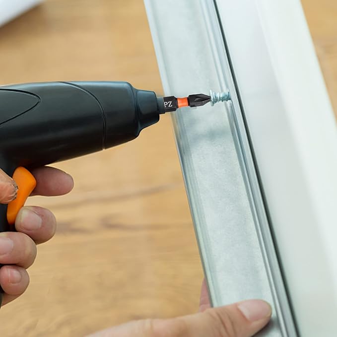 Pro PZ3 Bit Assortment - Screwdriver Bits Set 20Pcs, 25mm Length, Pozi Screwdriver Bit, 1/4 Inch Hex Shank, with Storage Box