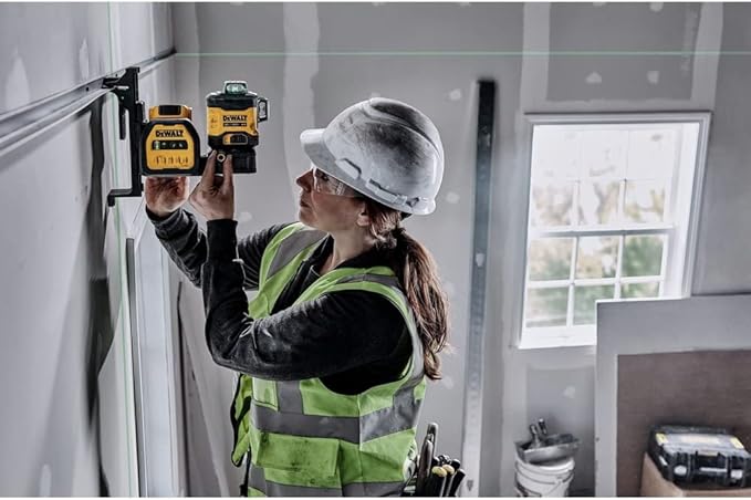 DEWALT 20V/12V MAX Laser Level Kit, 3 x 360, Green (DCLE34030G)