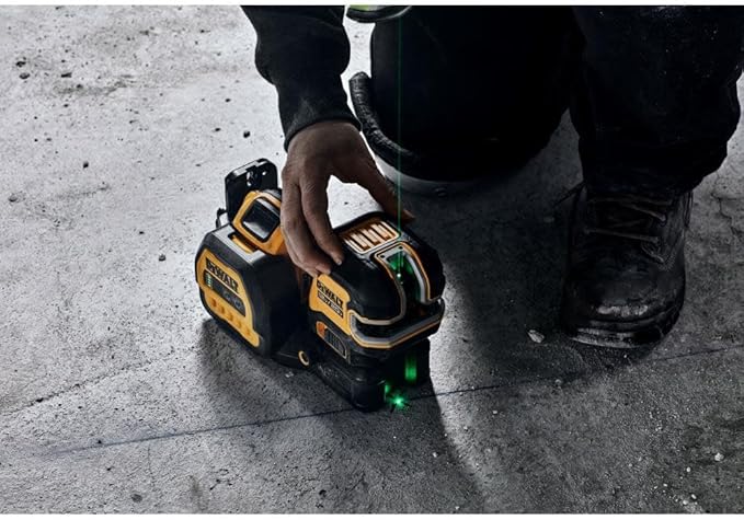 DEWALT 20V/12V MAX Laser Level Kit, Cross Line Laser and 2 Spot Laser, Green (DCLE34220G)