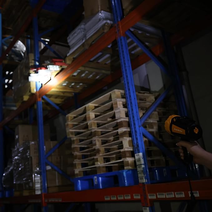 EverBrite Powerful Rechargeable Spotlight, 500lm LED Flashlight with Adjustable Stand, Perfect for Outdoor, Work, Emergency