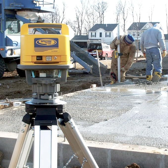 Spectra Precision LL500 Self-Leveling Laser Level with HL700 Receiver, C70 Rod Clamp, Alkaline Batteries, Carry Case, Yellow