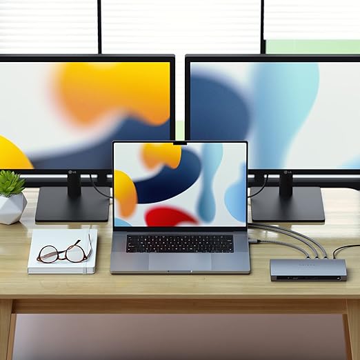 Satechi USB C to USB C Cable, USB4 Cable with 100W Power Delivery, up to 8K at 60Hz, 40Gbps Data Transfer, for MacBook, iPhone 16/15, iPad and More - 10in/25cm