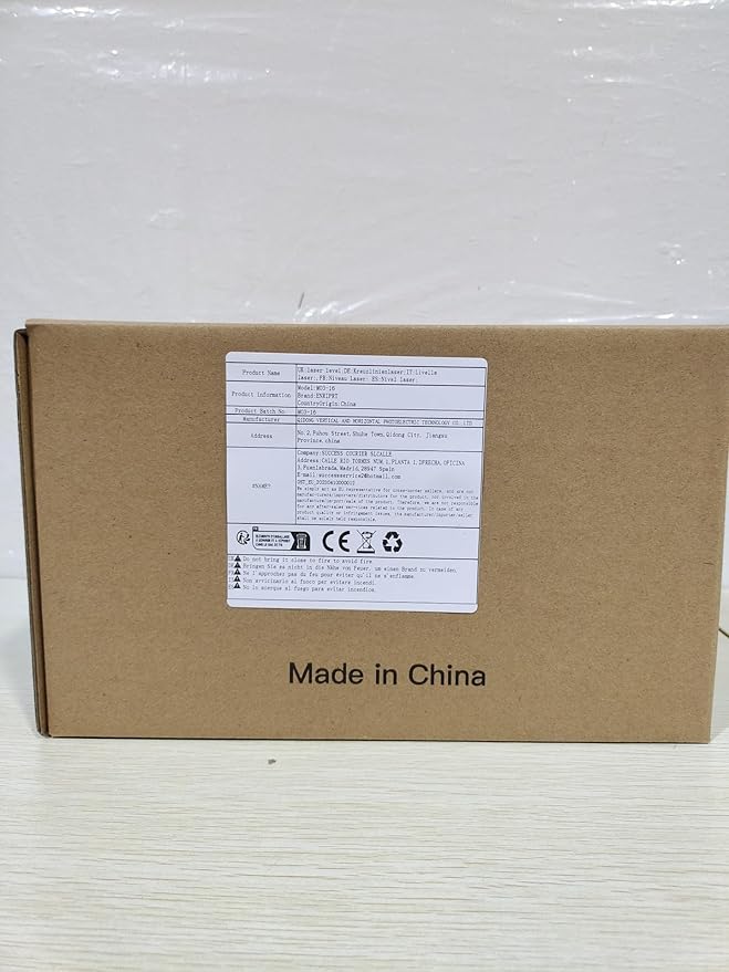 16 Lines Laser 360 Level Self Leveling, 4x360° Professional 4D Green Cross Line laser Level for Construction and Picture Hanging with 2 Batteries,Magnetic Bracket & Remote Control