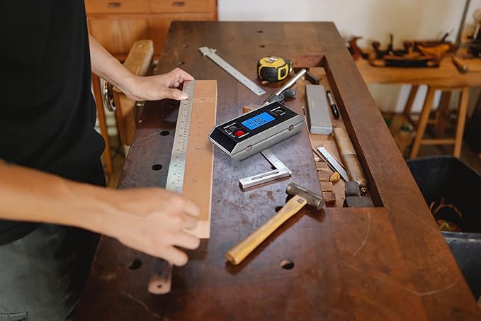 Black V-Groove Digital Angle Finder with Backlight Display - High-Precision IP65 Waterproof Magnetic Tool（ACE-QJQ）