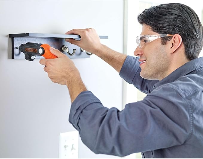 BLACK+DECKER 4V MAX* Cordless Screwdriver with LED Light (BDCSFL20C)