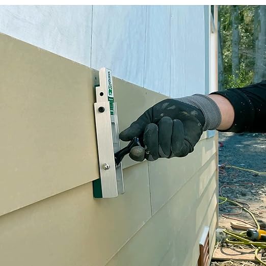 PacTool Gecko Gauge, The Original Home Siding Installation Kit - For Use with 5/16 Inch Fiber Cement Siding and James Hardie Siding, Includes 2 Gecko Gauge Clamps