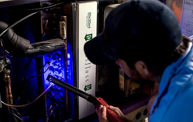 Streamlight 76801 Stinger Switchblade 800-Lumen LED Light Bar with 120V/100V AC Charger, 1 Holder, Red