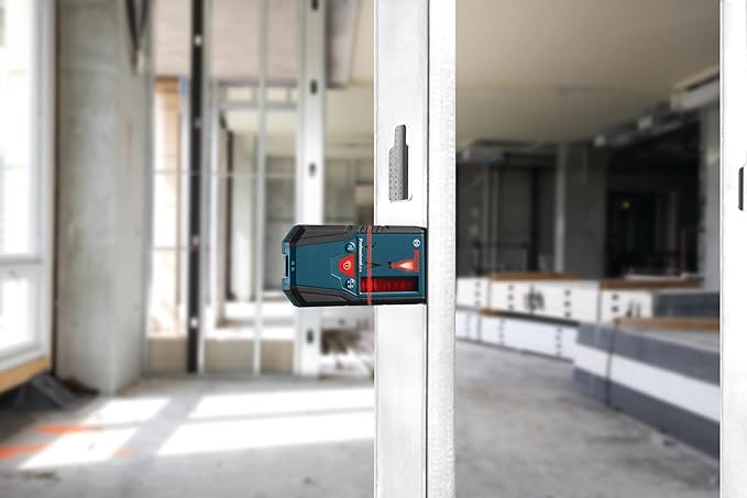 BOSCH LR 6 165 Ft Red-Beam Laser Receiver, Includes Mounting Bracket & 2 AAA Batteries