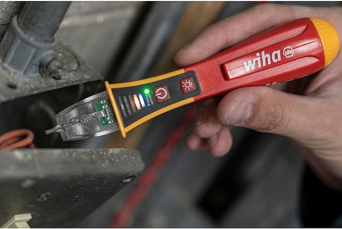 Wiha Non-Contact Voltage Tester Category IV 12-1000V AC with Flash Light - 25506, Red