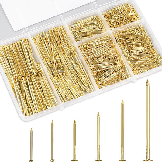 KURUI Gold Picture Hanging Nails Assortment Kit, 700 Pcs Wall Hanging Set for Frame Art Photo, 6 Sizes Brass Small Framing Nails Assorted Kit
