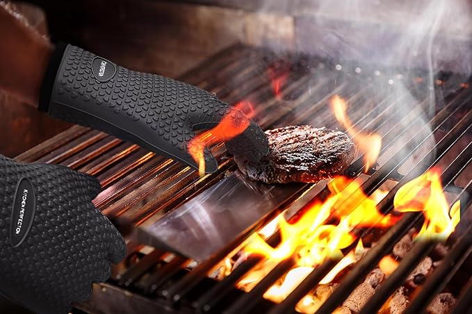 KITCHEN PERFECTION XL Silicone Smoker Oven Gloves-Extreme Heat Resistant BBQ Gloves-Handle Hot Food Right on Your Grill Fryer&Pit|Waterproof Grilling Cooking Baking Mitts|Superior Value Set+3 Bonuses