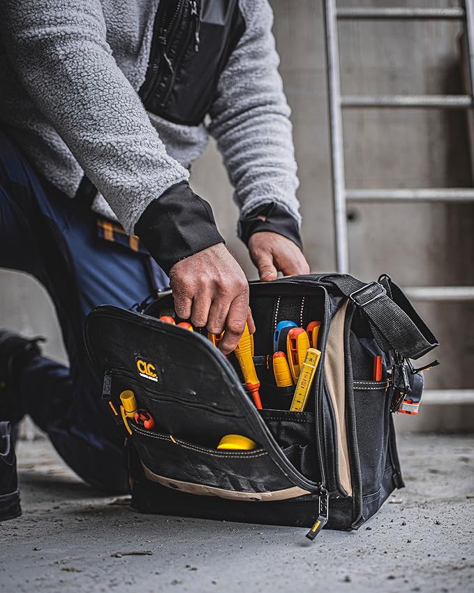 Custom Leathercraft1537 Multi-Compartment Tool Carrier, 30 Pocket, 13 In.