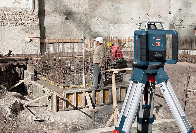 BOSCH LR1 650 Ft Red-Beam Rotary Laser Receiver, Includes Mounting Bracket & 9V Battery