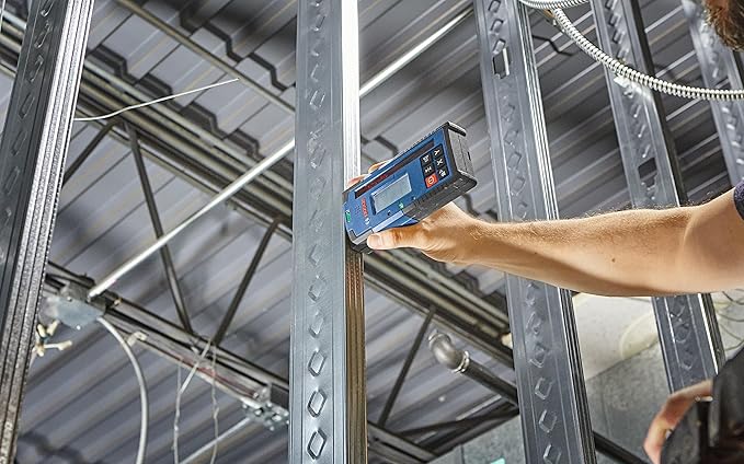 BOSCH LR40 2000 ft Red-Beam Rotary Laser Receiver, Includes Mounting Bracket & 2 AA Batteries